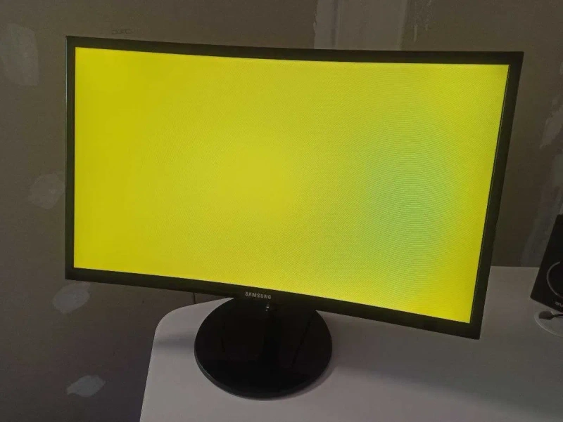 Samsung C24F390FHI 23.5" VA / Full HD / 72Hz / Curved / HDMI — фото 5