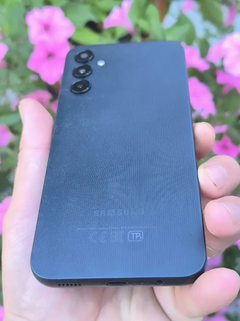 Samsung Galaxy A14 4/128GB — чорний — фото 2