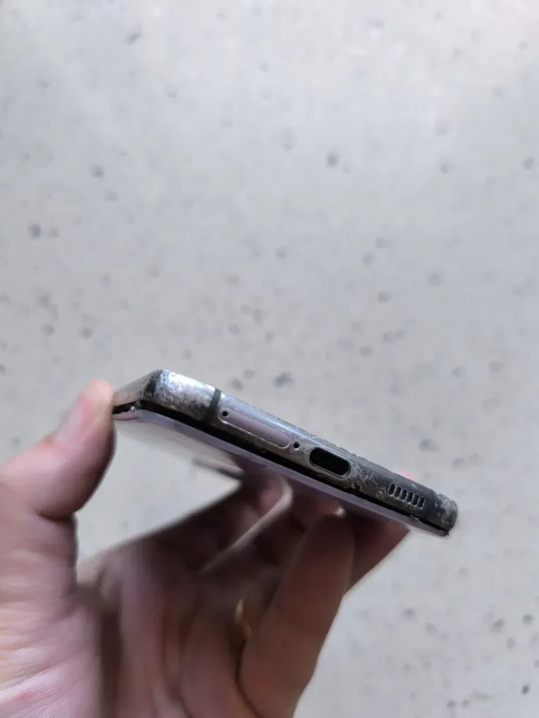 Samsung Galaxy S21 FE 5G — DEMO-версія | Є нюанси — фото 4