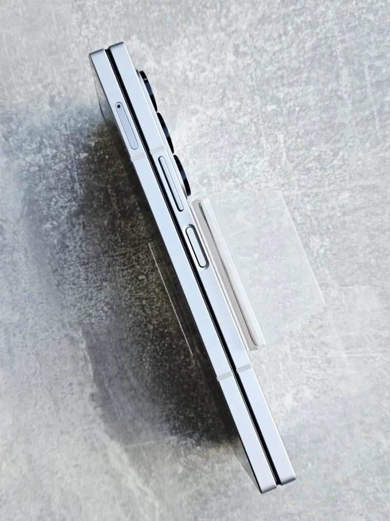 Samsung Galaxy Z FOLD 6 512Gb Silver Shadow. 2 фізичні сім та eSIM. АКБ 100% — фото 3