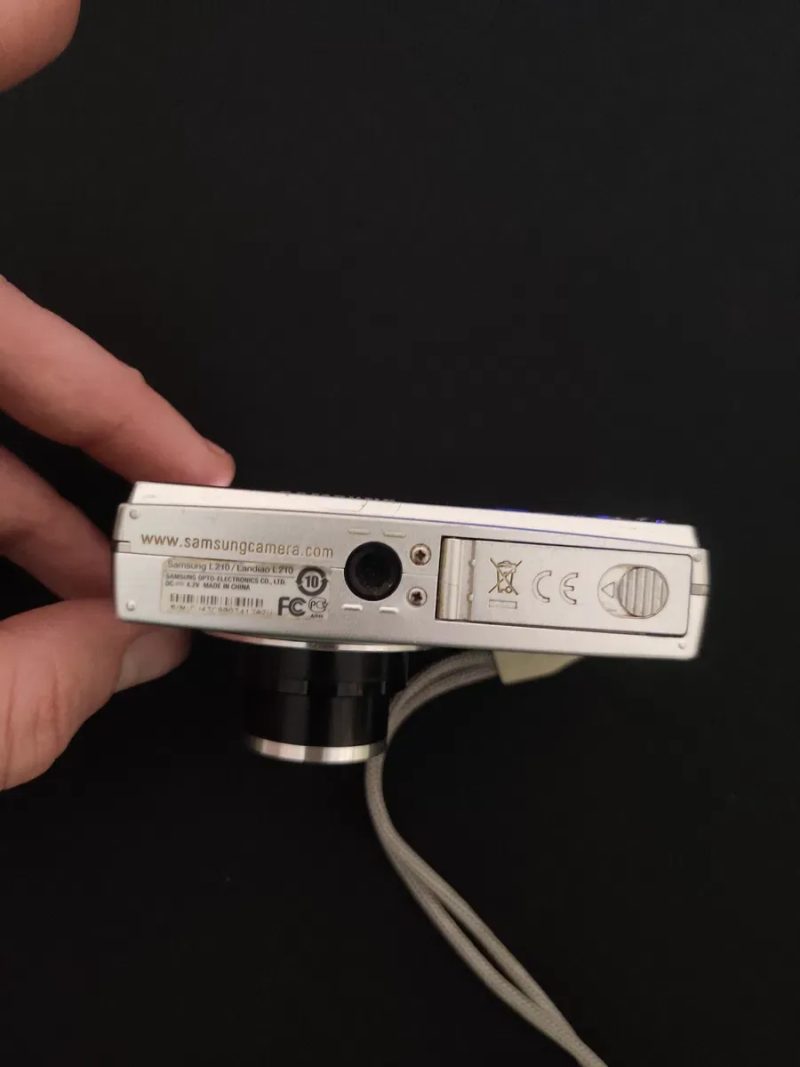 Samsung L210 Silver Aluminum Вінтажна Мильниця фотоапарат фотокамера — фото 4