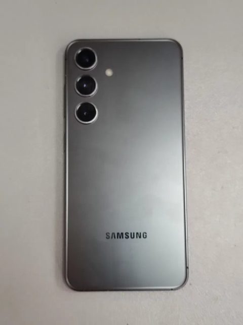 Samsung S24 8/128 gb