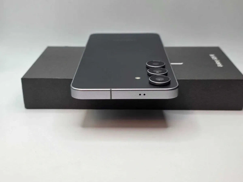 Samsung S25FE 8|128 Європа Новий/Вітринний — фото 6