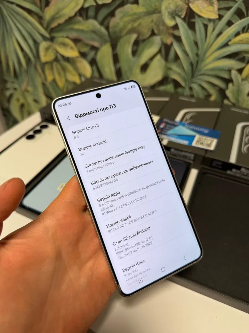 Samsung S26 12/256GB S942B/DS Повний комплект Cтан нового OneUI8.5 android 16 2СІМ Європа MDM — фото 5