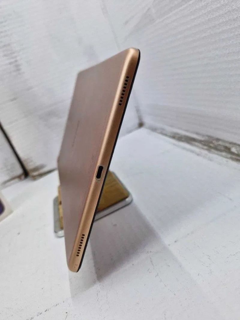 Samsung Tab A T510 10' 2/32 GB планшет | Хороший стан | Батарея 6 години | Android 11 — фото 3