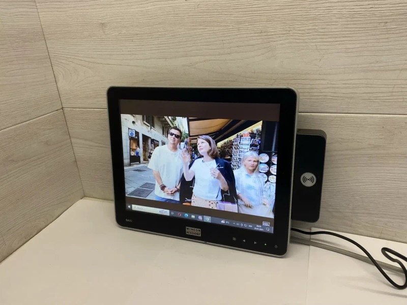 Сенсорний монітор Wincor Nixdorf BA92 / 12.1" / 800×600 /