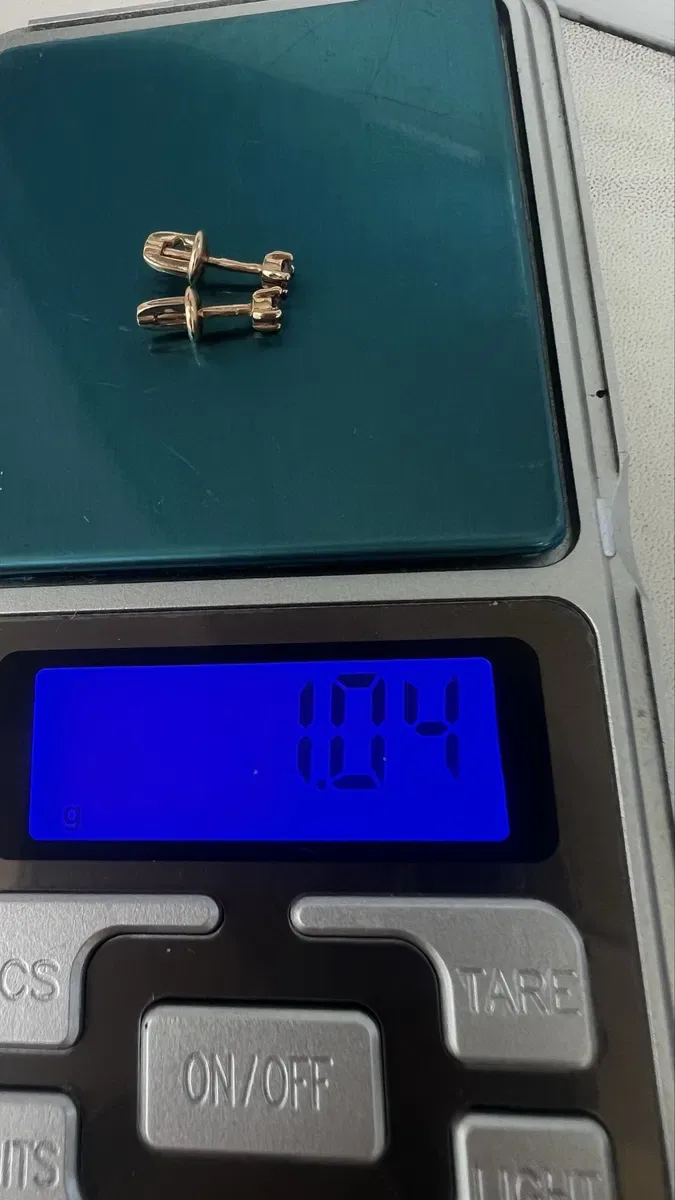 Серьги гвоздики пуссеты красное золото 585 цвет вставки аметист вес 1,04 гр — фото 7