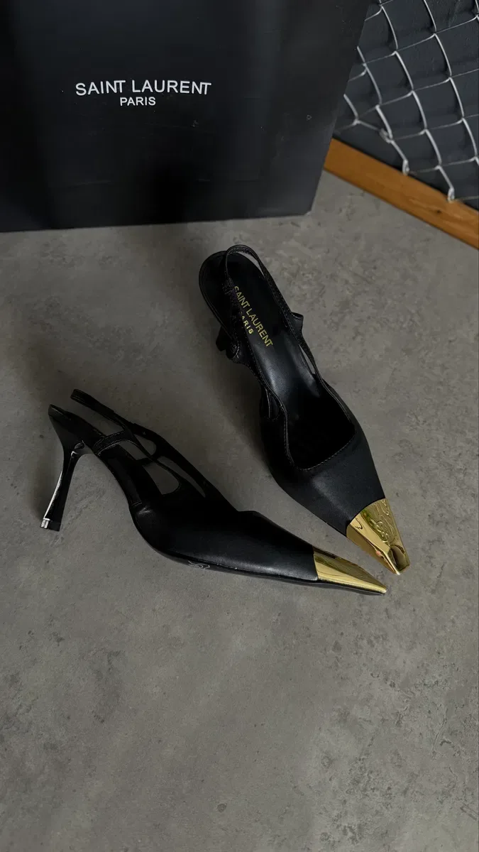 Шкіряні туфлі / слінгбеки / лодочки Saint Laurent — фото 5