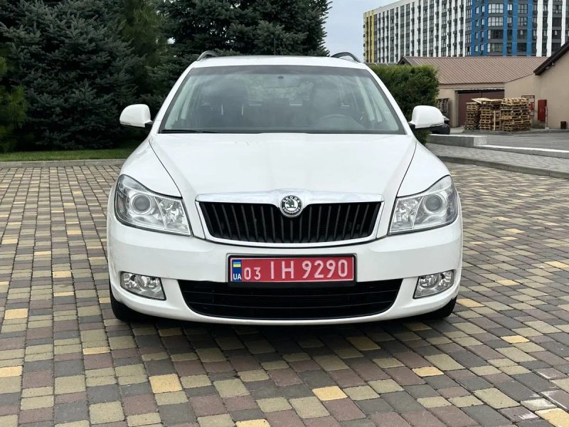 Шкода Октавія  1,6 бензин MPI + ГБО4 механіка Skoda Octavia A5 — фото 2