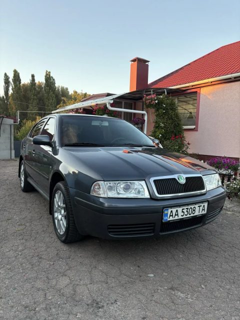 Шкода Октавія Тур
