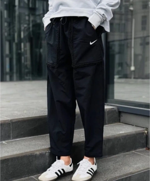 Штани nike шерп ,xs,s
