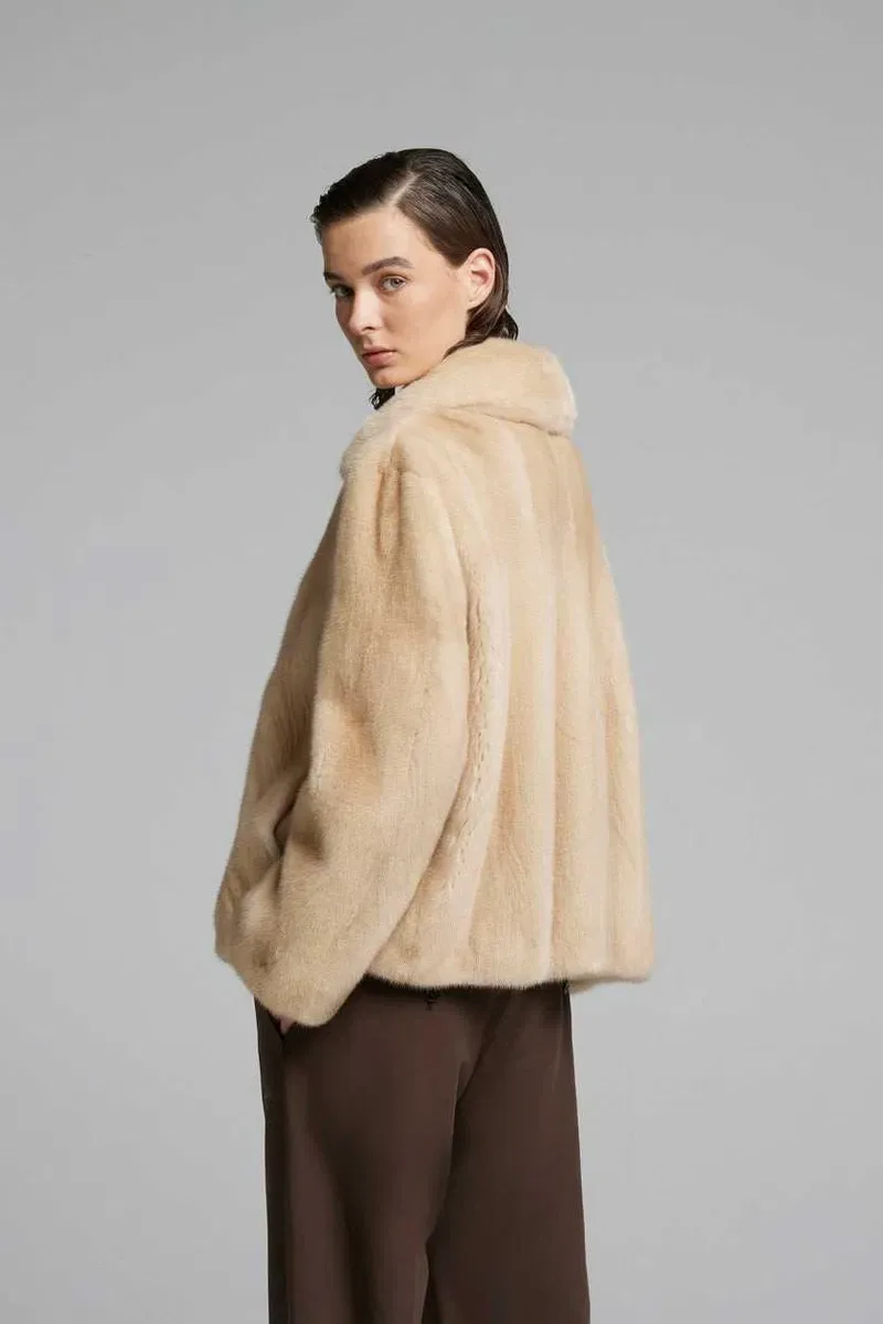 Шуба норковая норка эксклюзив saga furs Италия новая коллекция 2026 — фото 2