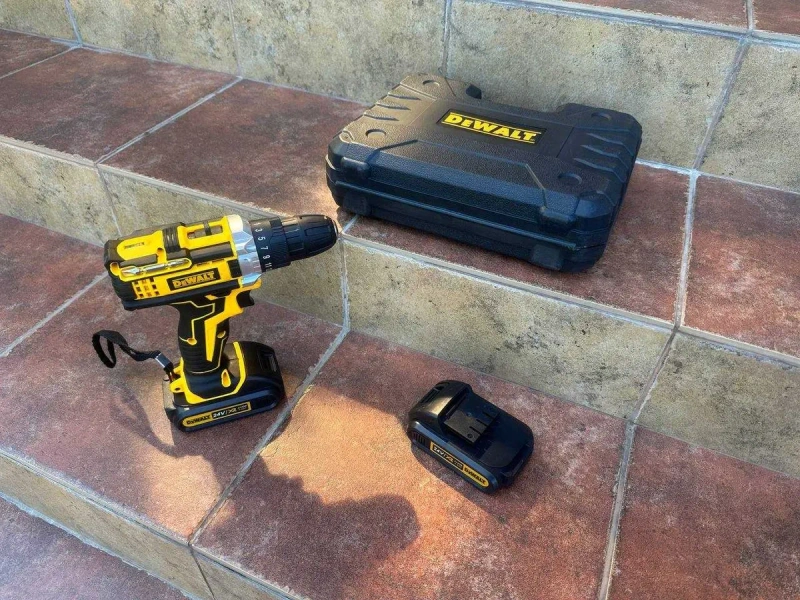 Шуруповерт 24V з набором інструментів DeWalt Набор инструментов деволт — фото 4
