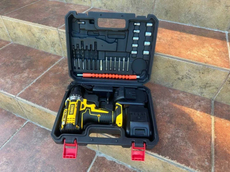 Шуруповерт 24V з набором інструментів DeWalt Набор инструментов деволт — фото 7