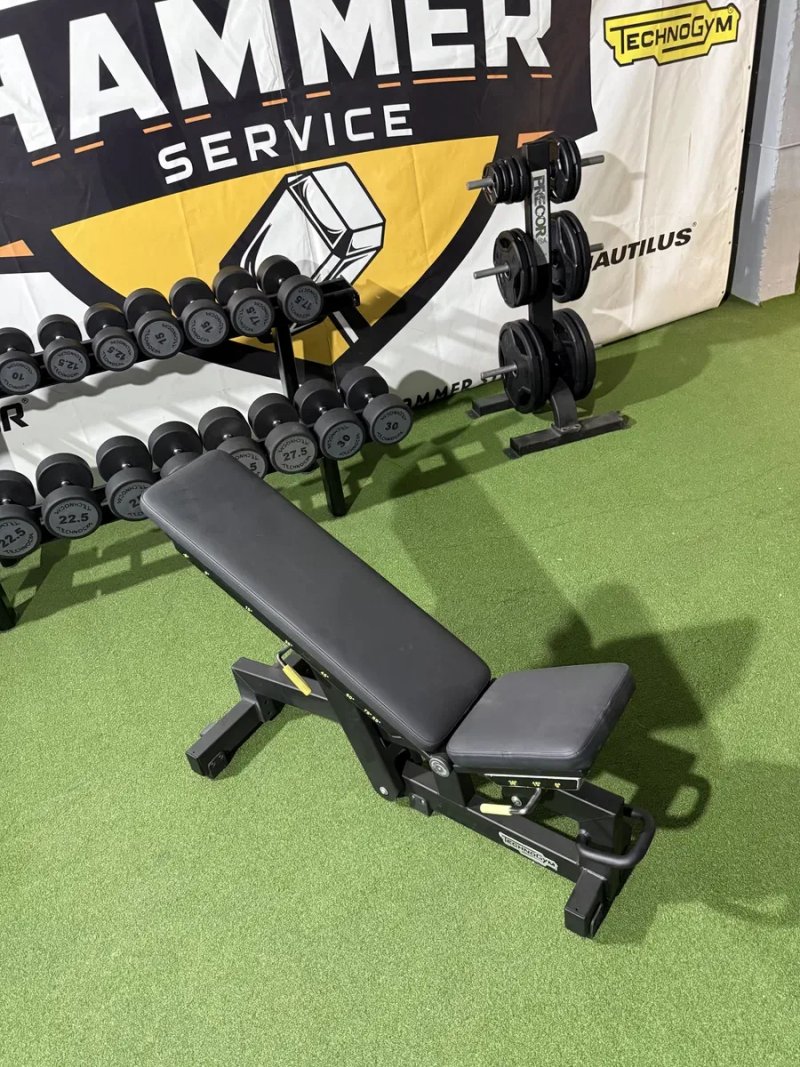 Скамья регулируемая TechnoGym Adjustable Bench — фото 4