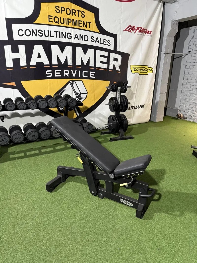 Скамья регулируемая TechnoGym Adjustable Bench — фото 7