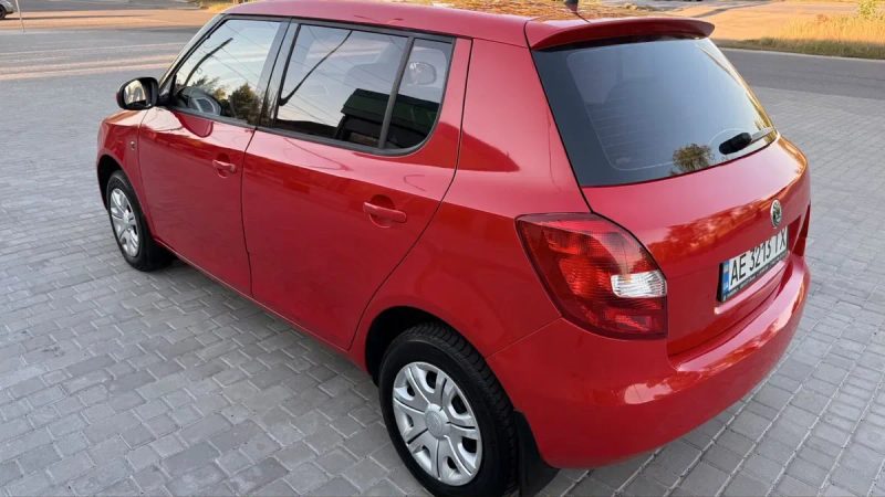 Skoda Fabia в идеальном состоянии! 2010 год, родной пробег! — фото 5