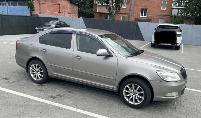 Skoda Octavia 2011 Газ-бензин 1,6МРІ — фото 6