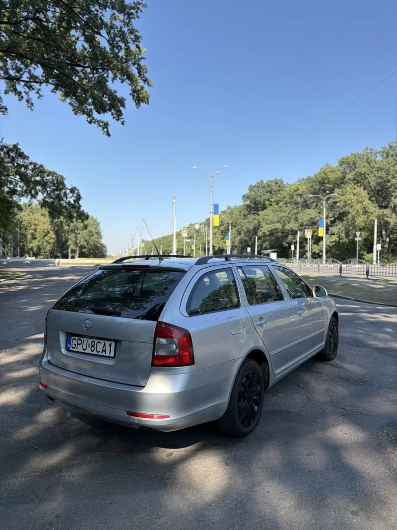 Skoda Octavia 2011 року 1.6 дізель — фото 5