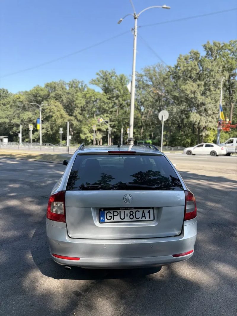 Skoda Octavia 2011 року 1.6 дізель — фото 6