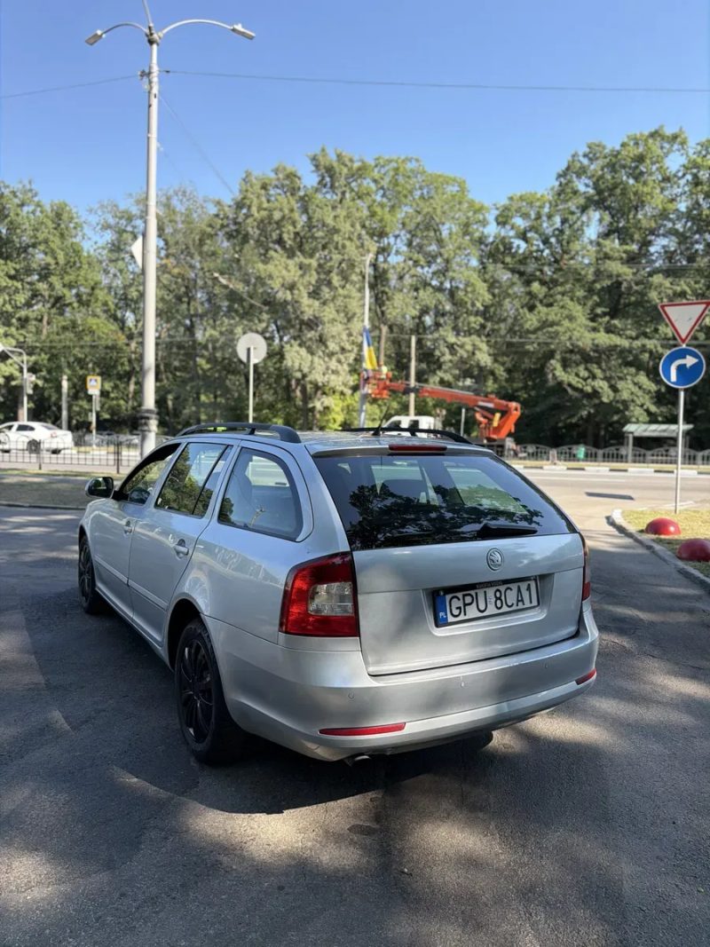 Skoda Octavia 2011 року 1.6 дізель — фото 7