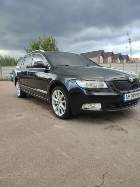 Skoda Superb  2.0 DSG