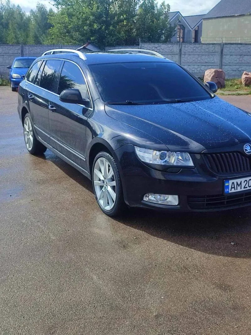 Skoda Superb  2.0 DSG — фото 3