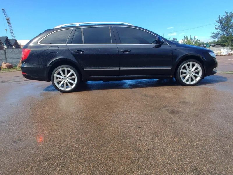 Skoda Superb  2.0 DSG — фото 5
