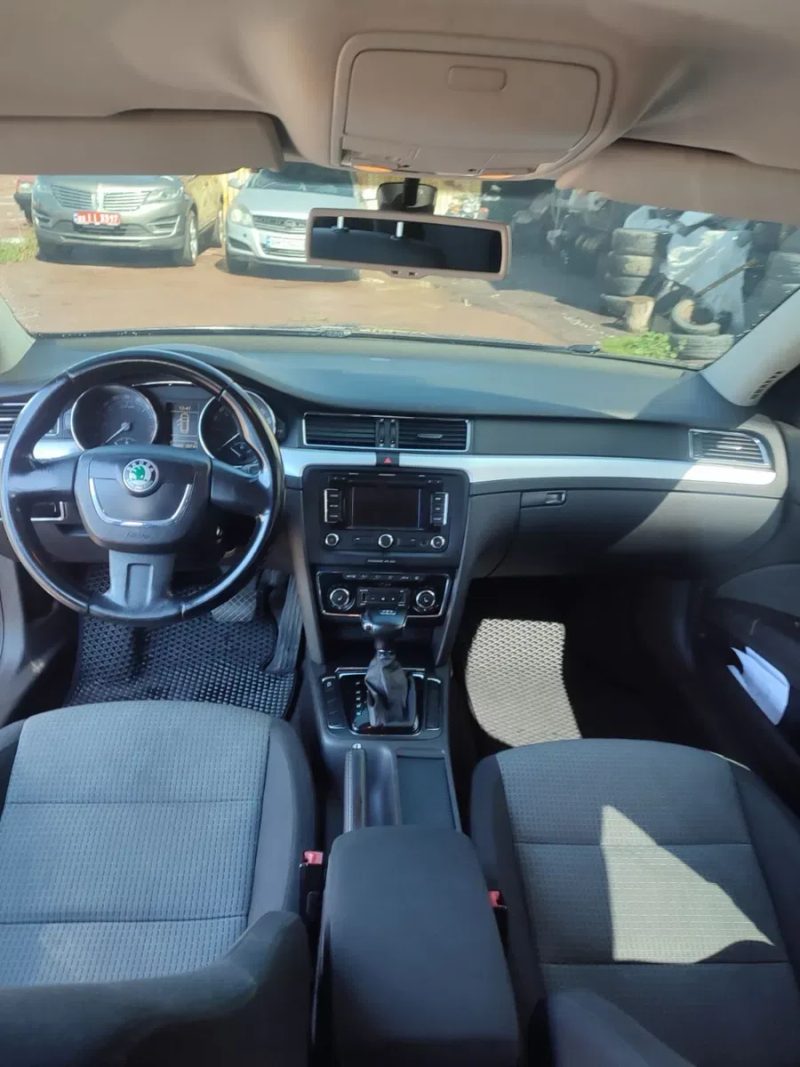 Skoda Superb  2.0 DSG — фото 7