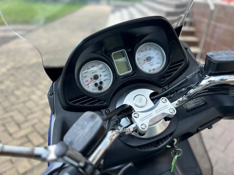 Скутер Yamaha TMAX 500 2008 рік — фото 5