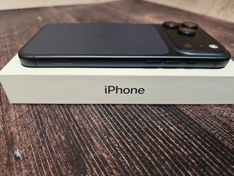 Смартфон Apple iPhone 17 Pro Max 256Gb Deep Blue 100% (31ц) + чохол, гарантія — фото 4