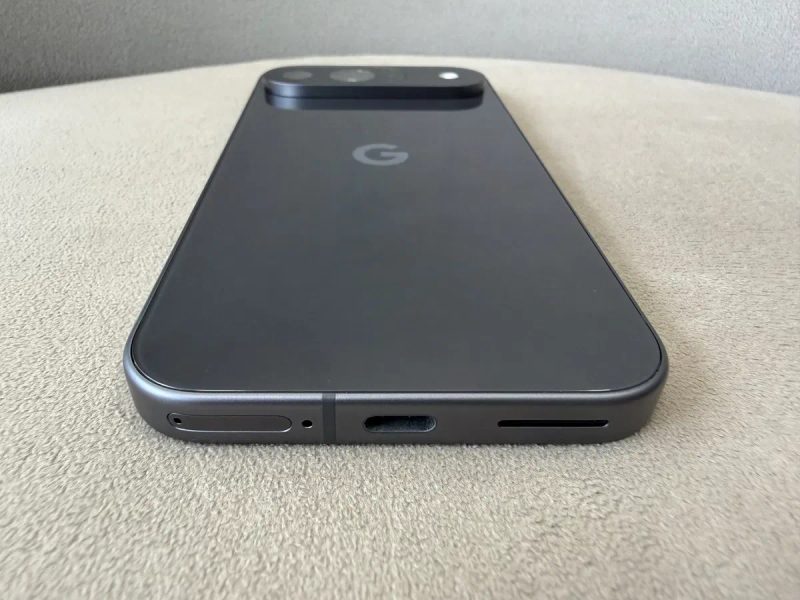 Смартфон Google Pixel 9 12/128GB Obsidian Neverlock 1цикл — фото 4