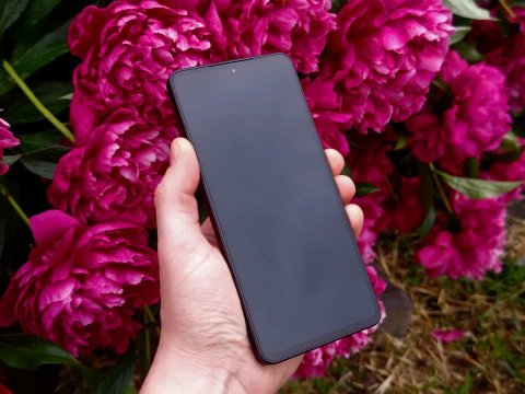 Смартфон Sharp AQUOS R8 Pro (2sim,Leica 1", 6.6"240Гц, NFC 12\256gb IP68, 5000ma)