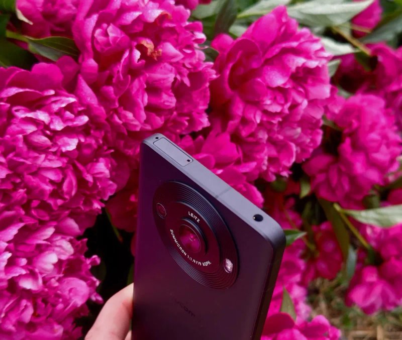 Смартфон Sharp AQUOS R8 Pro (2sim,Leica 1", 6.6"240Гц, NFC 12\256gb IP68, 5000ma) — фото 4