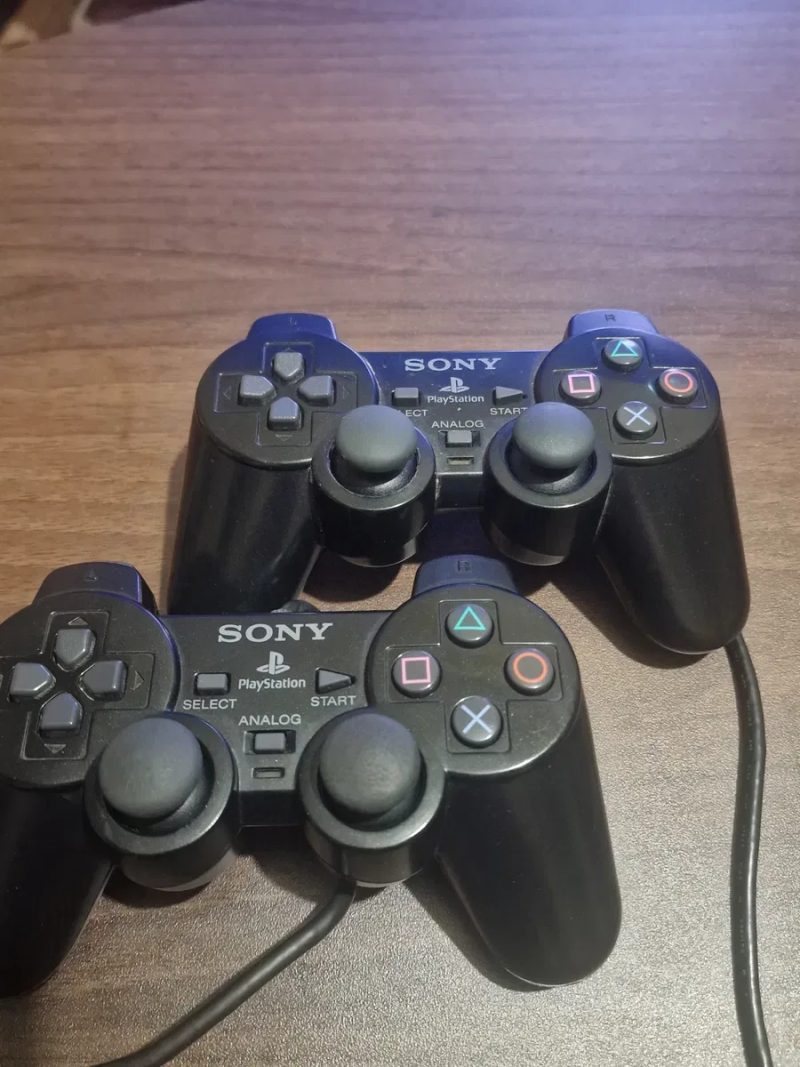 Sony PlayStation 2 (PS2) | Повний комплект | 2 оригінальні джойстики — фото 3