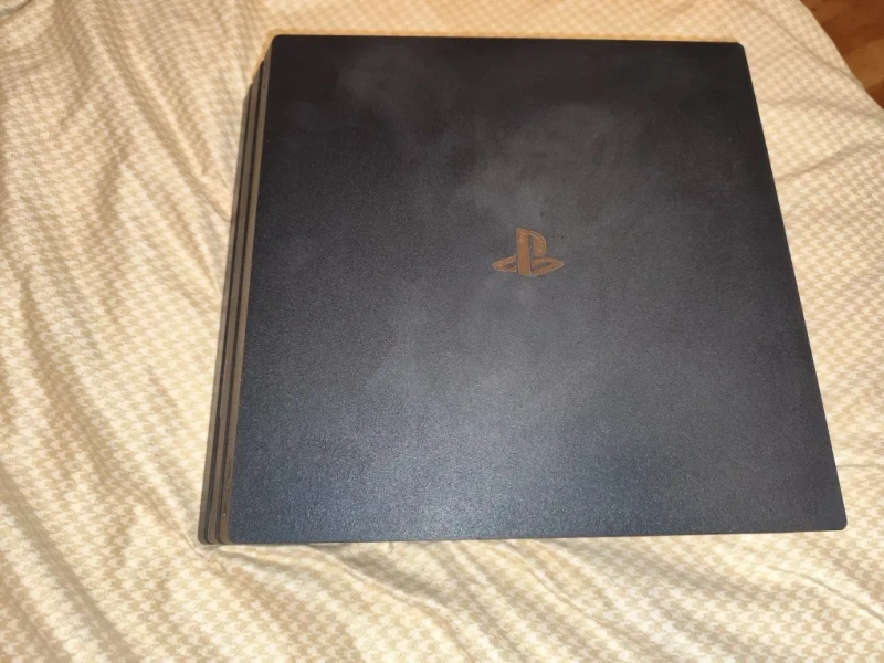 Sony Playstation 4 pro продам — фото 3