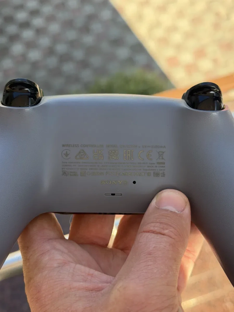 Sony PlayStation 5 DualSense Wireless Controller CFI-ZCT1W — фото 4