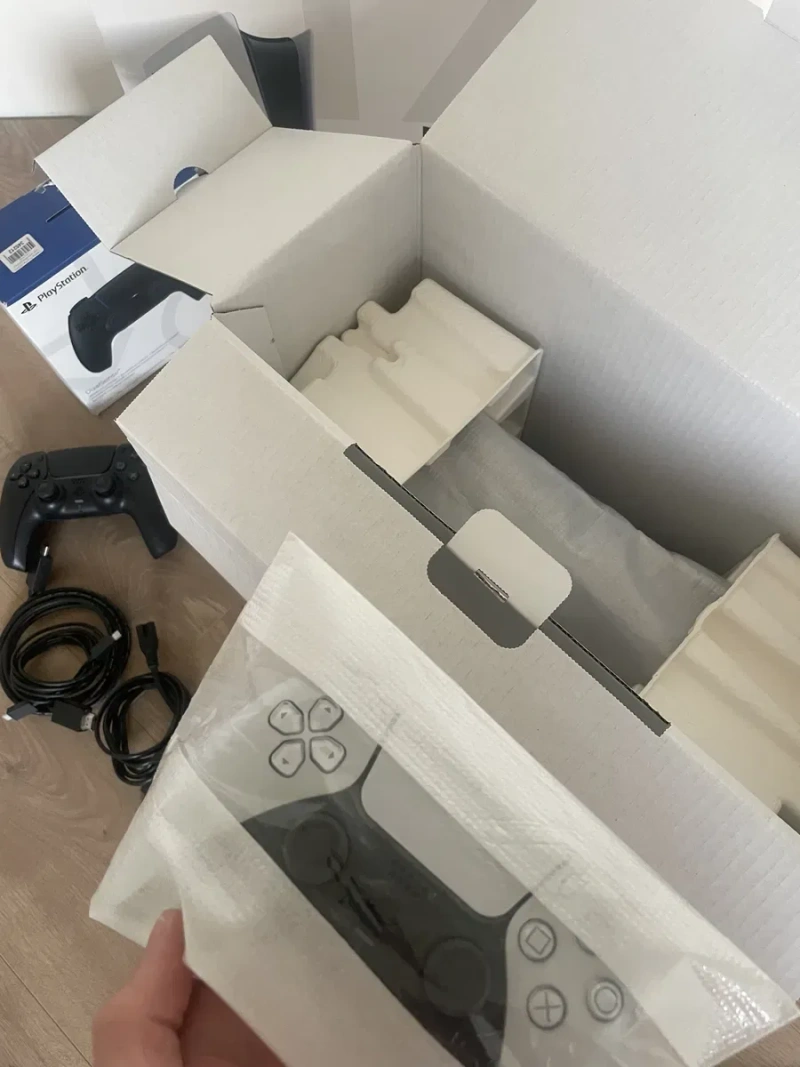 Sony PlayStation 5 з дисководом + 2 джойстики — фото 6