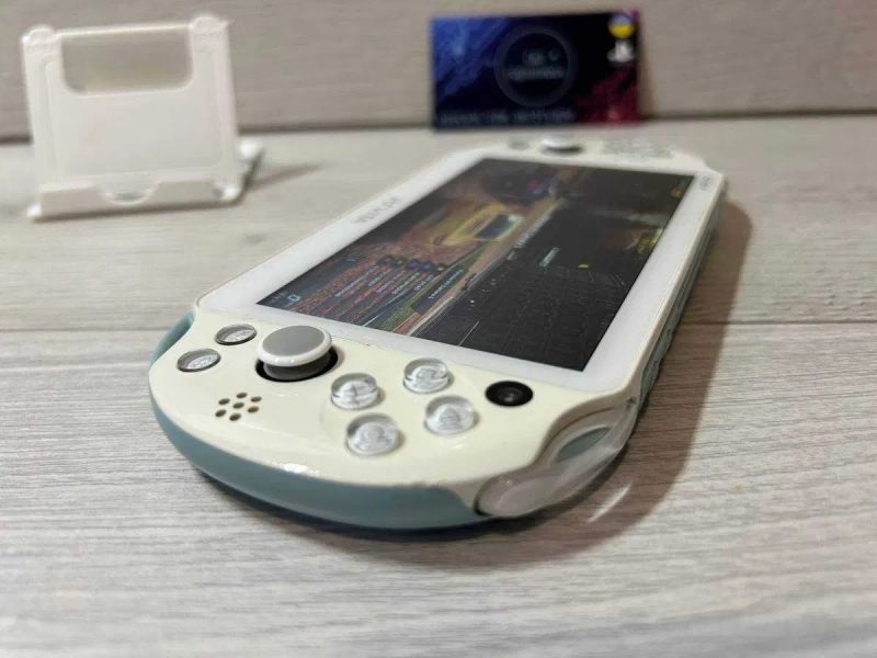 Sony PS VITA Slim 2000 Withe Blue 32GB + 15 Ігор встановлено — фото 5