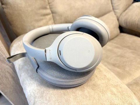Sony WH-1000XM4 Silver (бежеві) повний комплект, оригінал