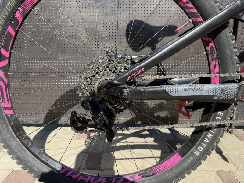 Specialized Enduro Elite Carbon (Ohlins, Rock Shox, Sram, DT Swiss) — фото 2