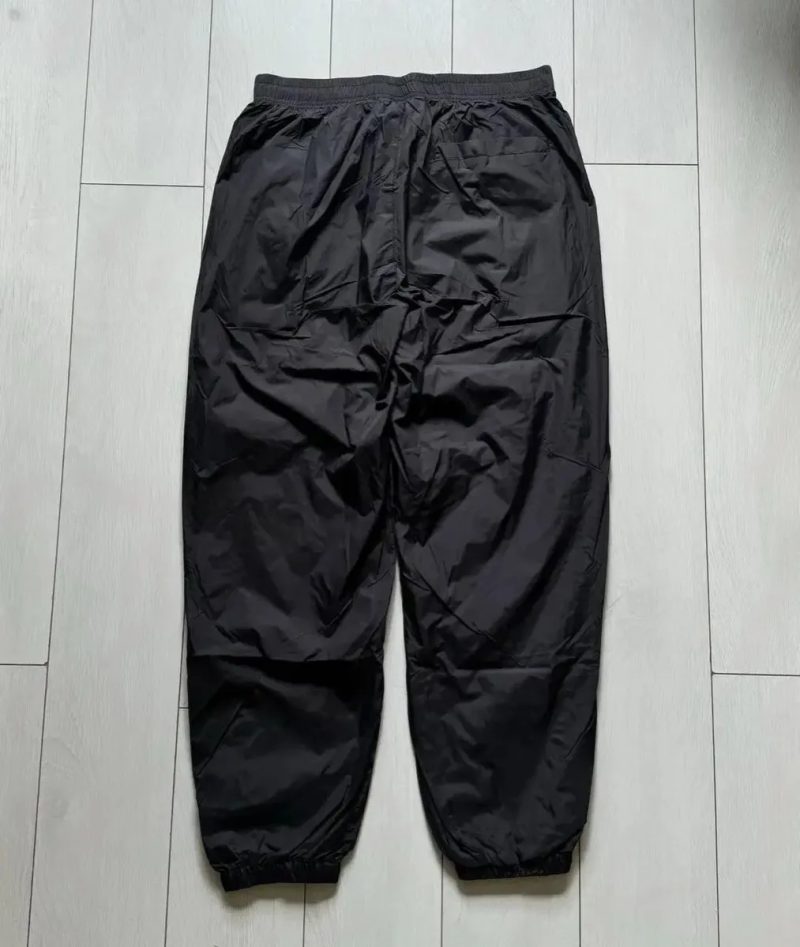 Спортивні штани Nike Club Woven Pants,розмір XL — фото 2