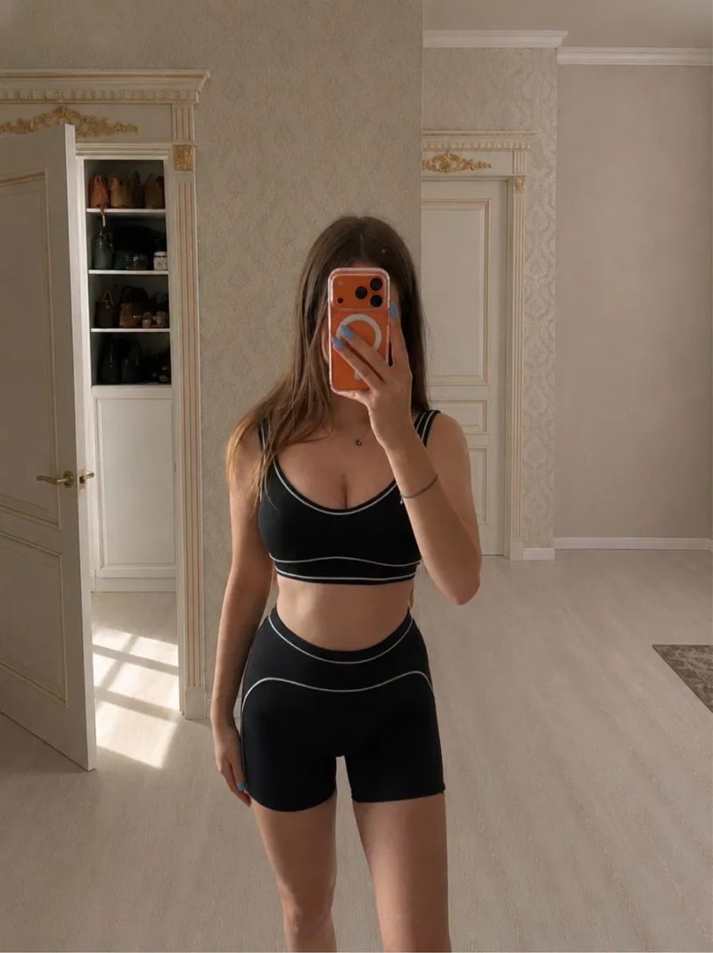 Спортивний комплект в стилі alo.уoga рожевий , чорний alo yoga contrast line . Спортивний костюм. Костюм для йоги , пілатесу. Костюм hey becca. — фото 2