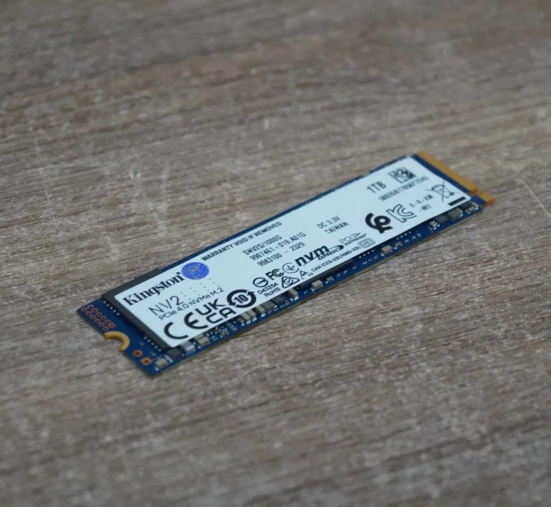 SSD накопичувач Kingston (SNV2S/1000G) 1 ТБ TVOYO — фото 2