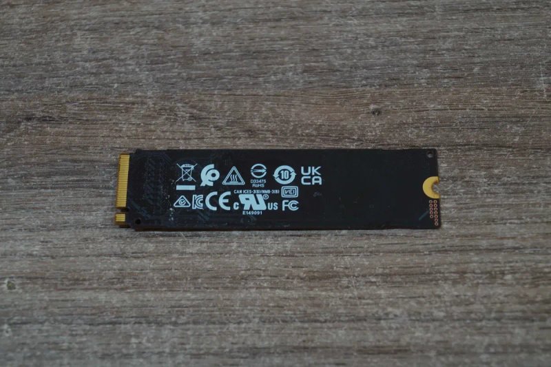 SSD накопичувач SSD Samsung PM991a 512 ГБ TVOYO — фото 3