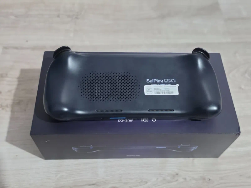 SuiPlay0X1 вона ж AYAneo 2S 16GB/512GB портативна ігрова приставка
Ryzen 7 7840U — фото 4