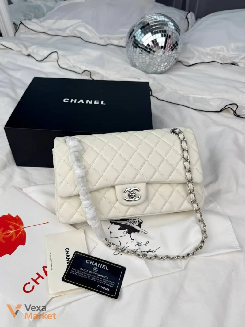 Сумка Chanel Classic Flap 25 Light Cream Silver Hardware — фото 3
