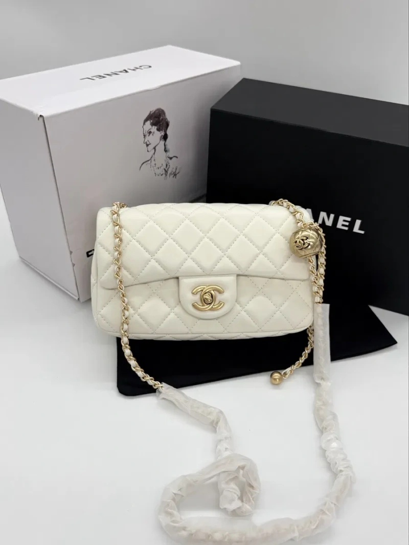 Сумка Chanel Mini 20 Classic Flap Bag коричнева, біла, чорна — фото 2