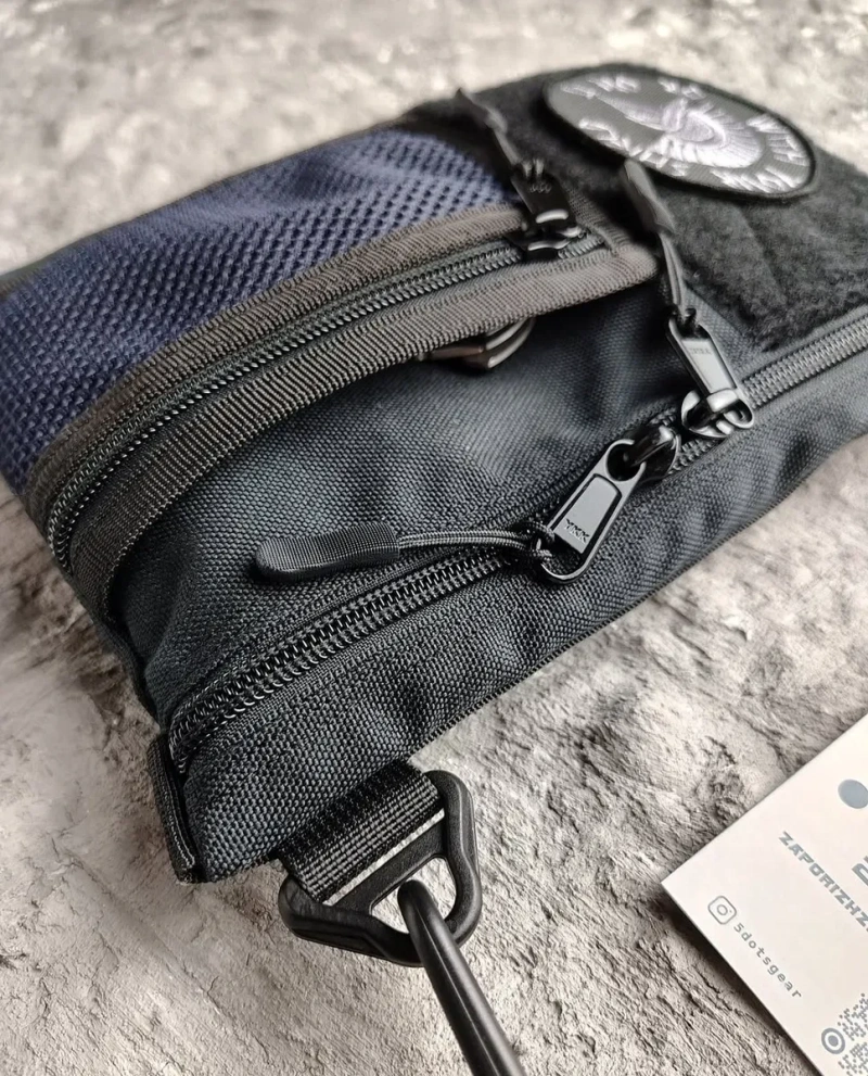 Сумка через плече cordura з велкро для патчів сіткою крос-боді унісекс пласка c панелью полем липучкой кроссбоди на плечо mesh плоская городская edc — фото 3