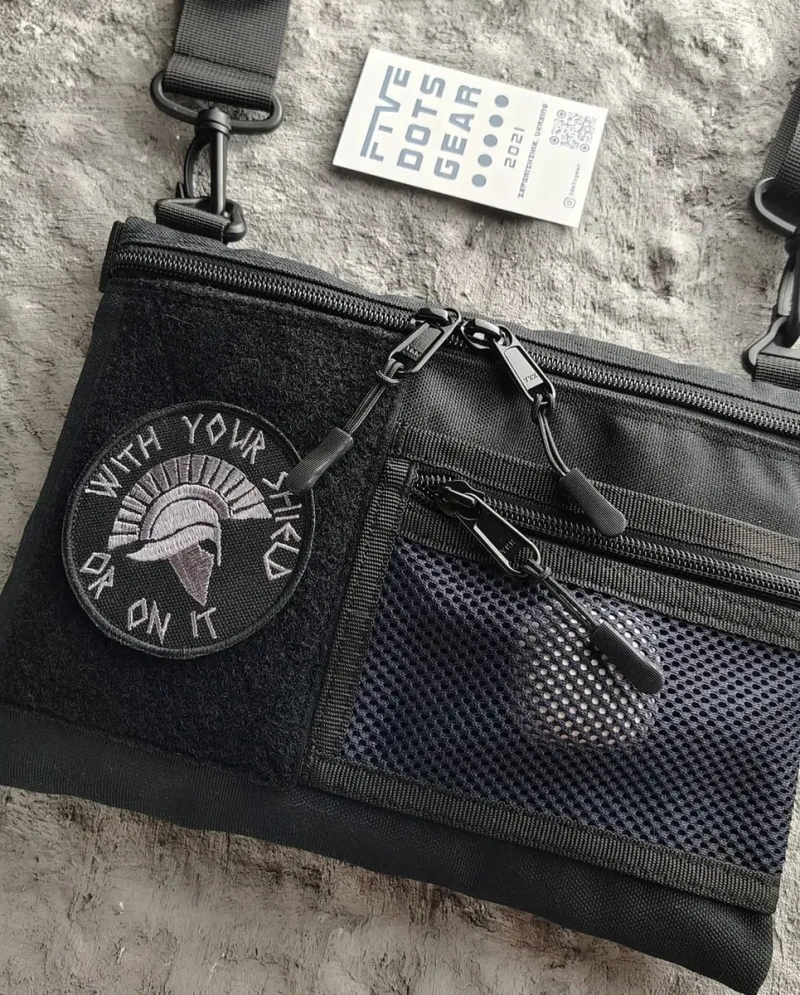 Сумка через плече cordura з велкро для патчів сіткою крос-боді унісекс пласка c панелью полем липучкой кроссбоди на плечо mesh плоская городская edc — фото 6